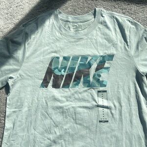 Nike Dri-fit T-shirt